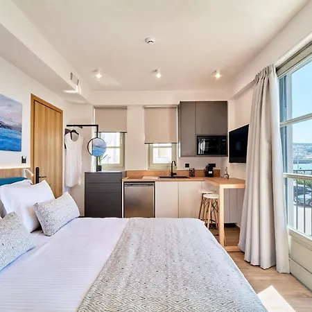 Porta Squero Premium Ретимно