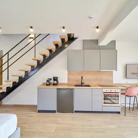 公寓式酒店 Porta Squero Premium 罗希姆诺